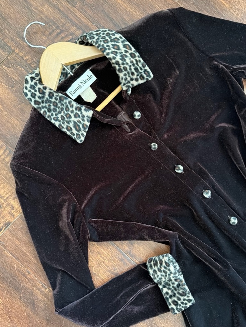Ronni Nicole Brown Velvet Dress with Leopard Collar and Cuffs - Picture 2 of 8